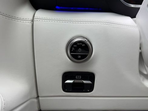 Used 2026 Mercedes-Benz Maybach SL 680 image 21