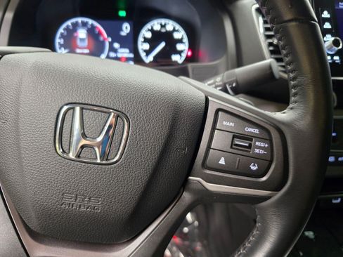 Used 2025 Honda Ridgeline Sport image 23