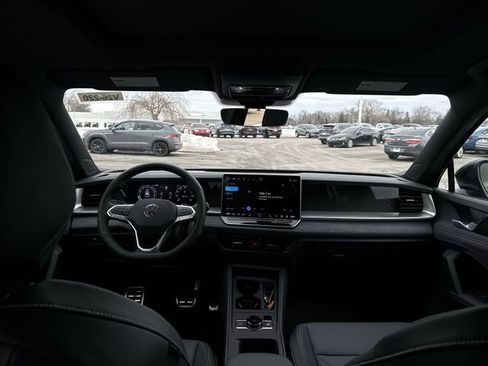 New 2026 Volkswagen Tiguan SE R-Line AWD/4WD image 21