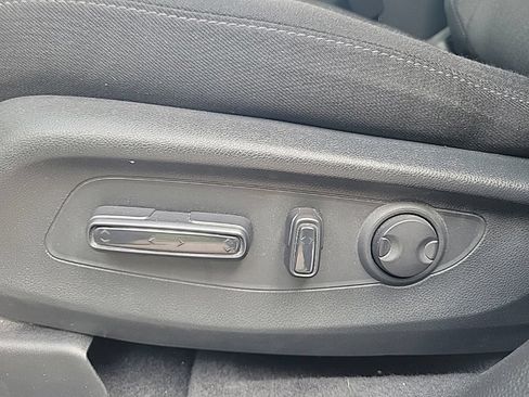 Used 2024 Honda CR-V EX image 13