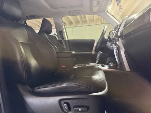 Used 2018 Toyota 4Runner Limited AWD/4WD image 10