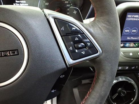 Used 2020 Chevrolet Camaro ZL1 image 20