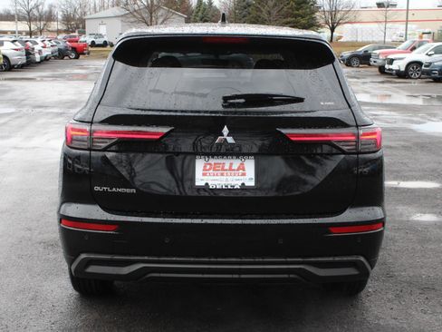 New 2026 Mitsubishi Outlander ES AWD/4WD image 6
