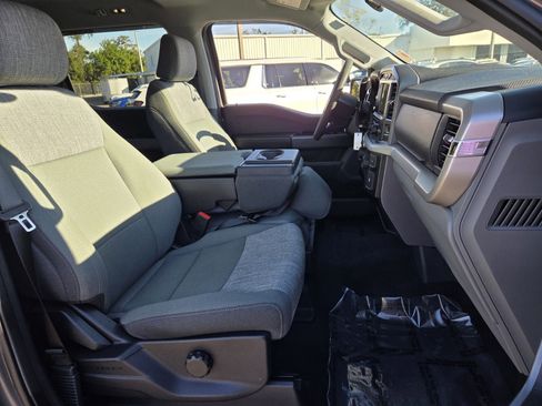 Used 2023 Ford F150 XLT w/ Trailer Tow Package image 16