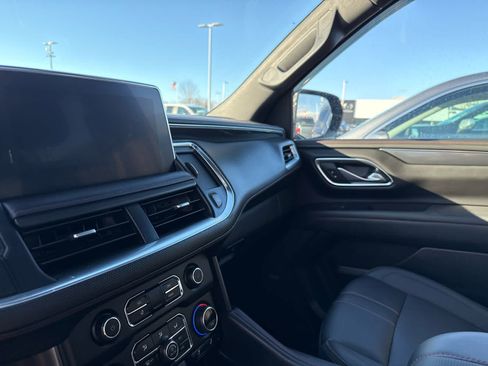 Used 2024 Chevrolet Suburban RST w/ Sport Performance Package image 8