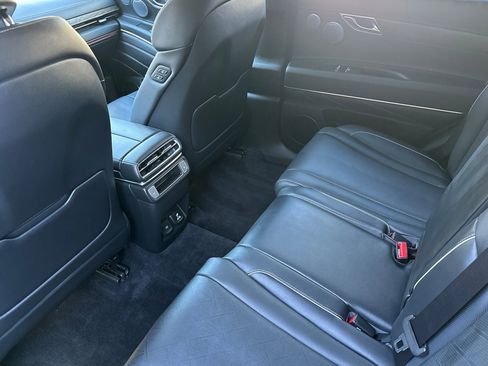 Used 2025 Genesis GV80 3.5T Advanced image 12