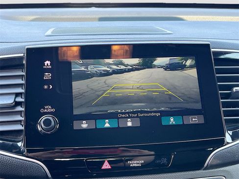 Used 2024 Honda Passport TrailSport image 14