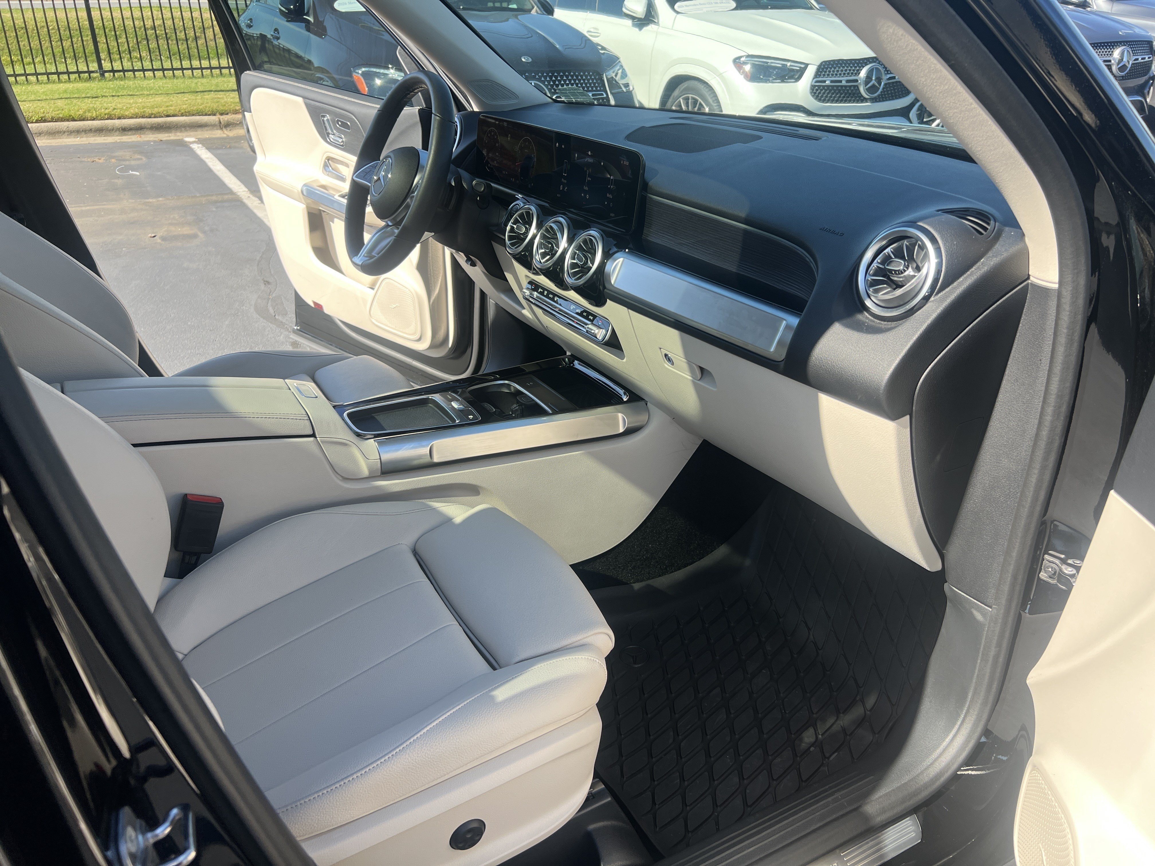 Certified 2026 Mercedes-Benz GLB 250 image 35