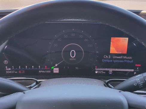 Used 2021 Cadillac Escalade Premium Luxury image 21