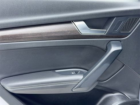 Used 2023 Audi Q5 2.0T Premium Plus image 42