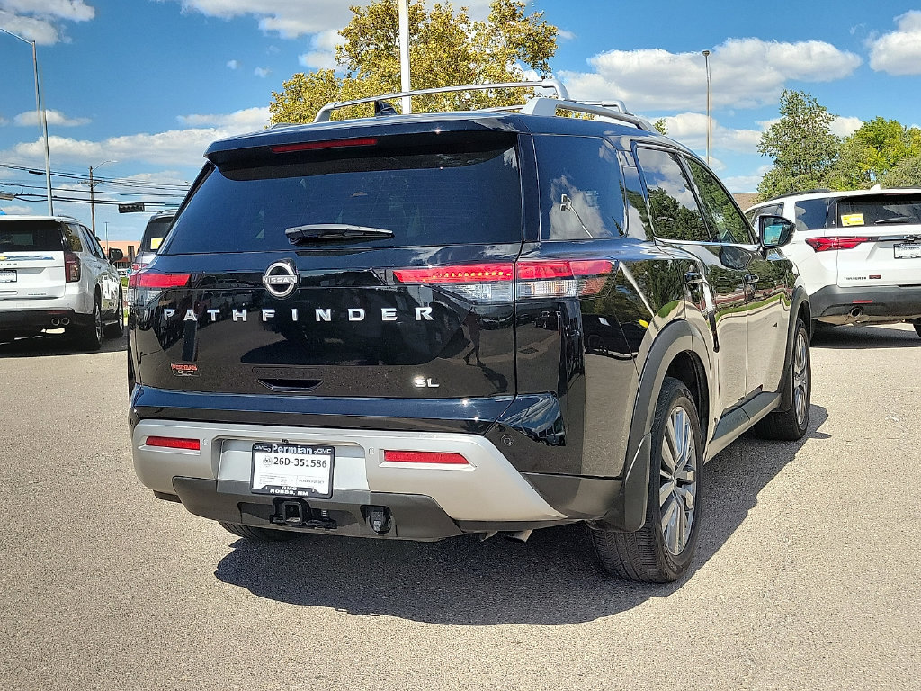 Used 2025 Nissan Pathfinder SL w/ SL Premium Package FWD image 12