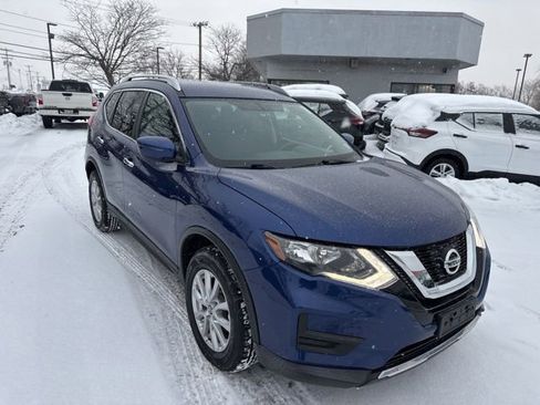 Used 2017 Nissan Rogue SV image 7