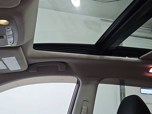 Used 2019 Nissan Rogue SV w/ Sun & Sound Touring Package AWD/4WD image 22