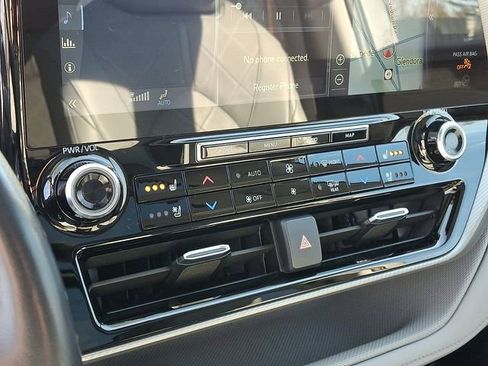 Certified 2021 Toyota Highlander Platinum image 19