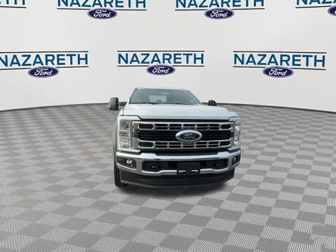 New 2026 Ford F450 XL w/ XL Chrome Package image 3