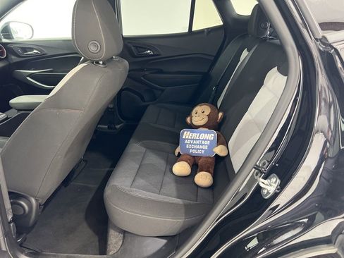 Used 2025 Chevrolet Trax RS w/ Driver Confidence Package image 20