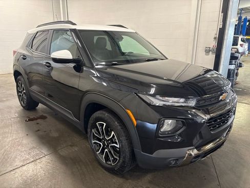 Used 2023 Chevrolet TrailBlazer ACTIV w/ Convenience Package AWD/4WD image 4