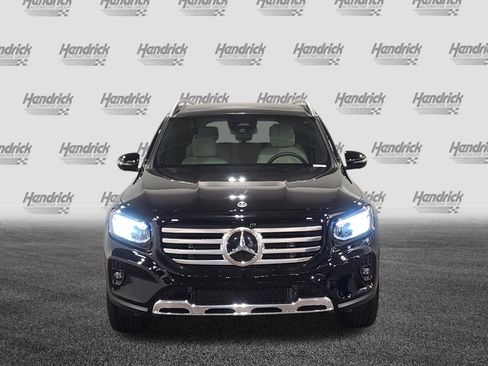 New 2026 Mercedes-Benz GLB 250 4MATIC image 6