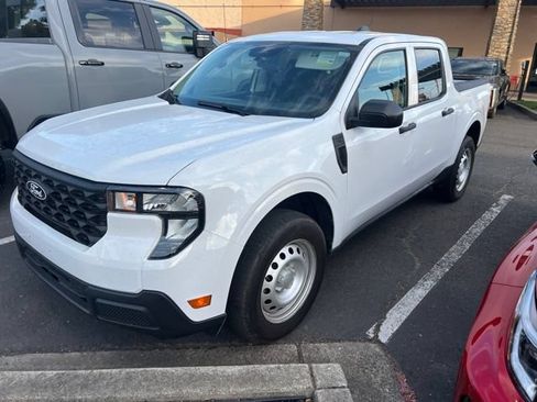 Used 2025 Ford Maverick XL FWD image 9