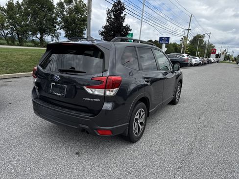 Used 2019 Subaru Forester Premium AWD/4WD image 36