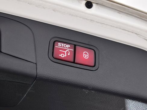 Certified 2022 Mercedes-Benz GLC 300 4MATIC image 29