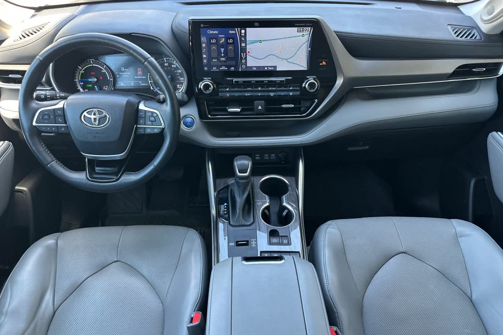 Used 2022 Toyota Highlander Limited AWD/4WD image 15