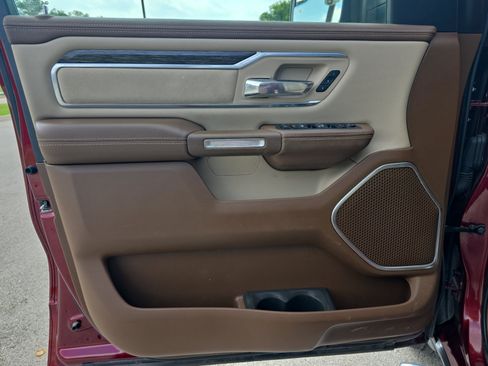 Used 2020 RAM 1500 Laramie RWD image 28
