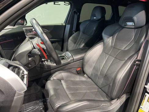 Used 2023 BMW XM image 12