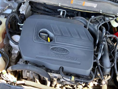 Used 2017 Ford Fusion SE FWD image 31