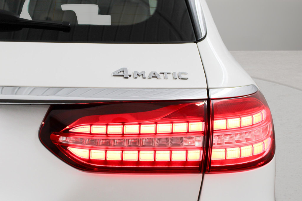 Used 2021 Mercedes-Benz E 450 4MATIC All-Terrain Wagon image 33