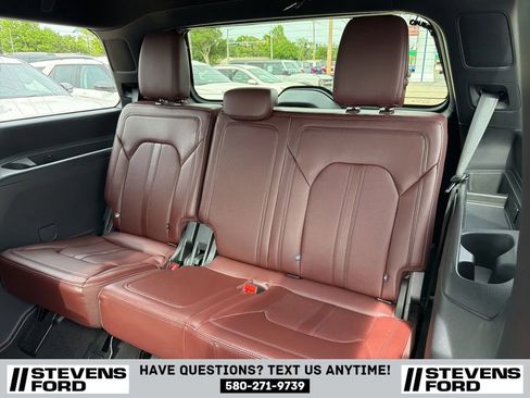 Used 2024 Ford Expedition Limited RWD image 35