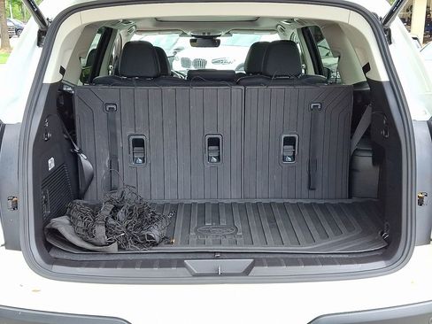 Used 2023 Subaru Ascent Limited w/ Technology Package image 32