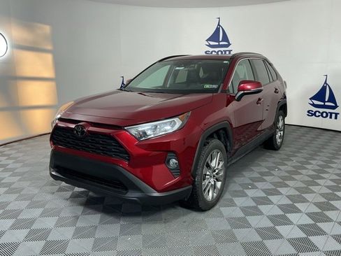 Used 2019 Toyota RAV4 XLE Premium w/ Cold Weather Package image 3
