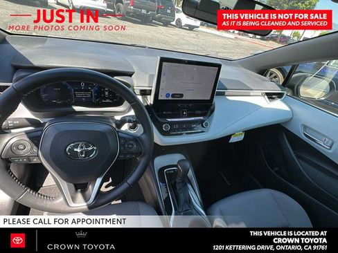 Used 2026 Toyota Corolla SE w/ SE Package FWD image 8