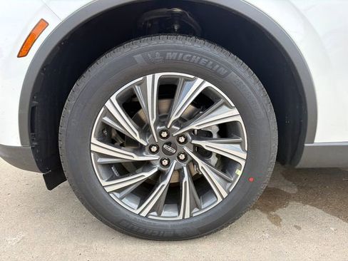 New 2026 Lincoln Aviator AWD image 12