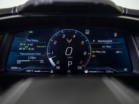 Used 2022 Chevrolet Corvette Stingray Premium Conv w/ Z51 Performance Package RWD image 22