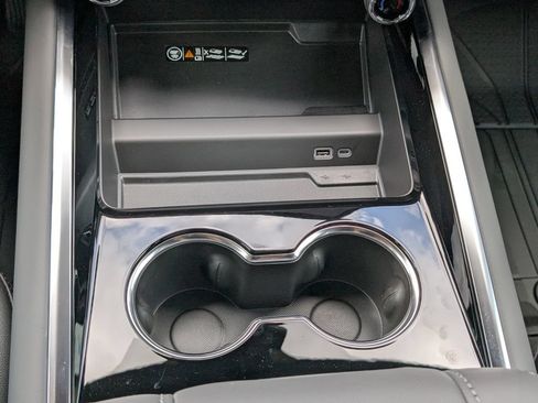 New 2026 Chevrolet Suburban LT w/ Comfort Package RWD image 26