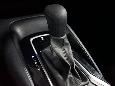 Certified 2024 Toyota Corolla LE FWD image 21