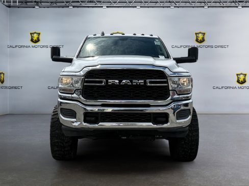 Used 2020 RAM 2500 Tradesman w/ Chrome Appearance Group AWD/4WD image 8
