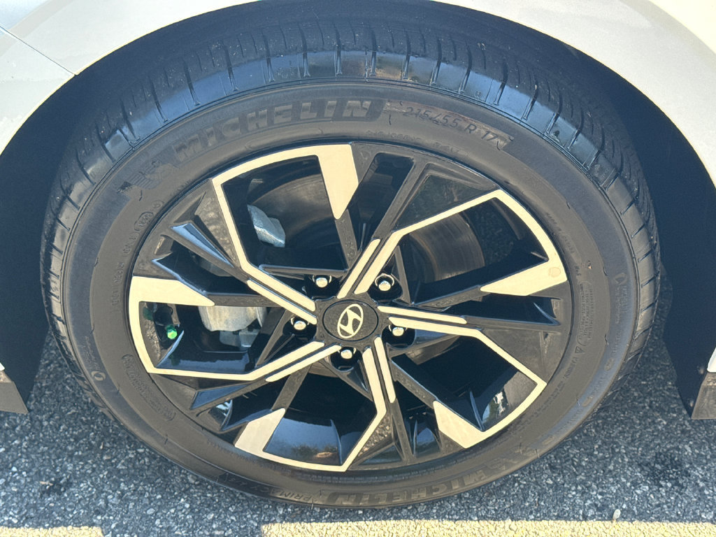 Certified 2025 Hyundai Sonata SEL FWD image 4
