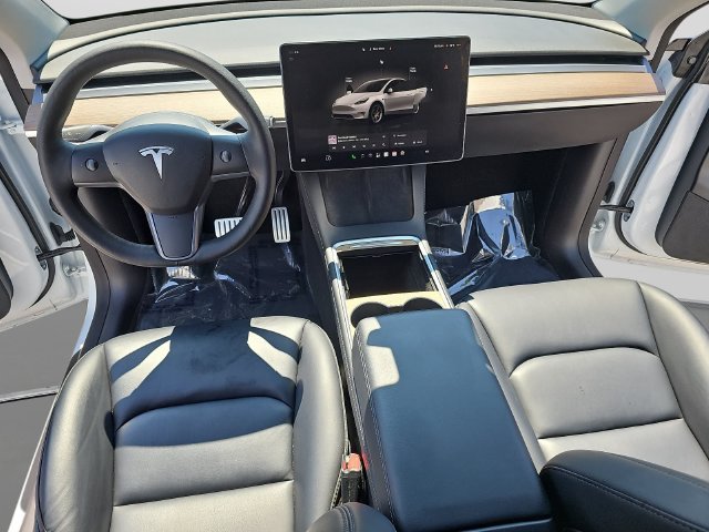 Used 2022 Tesla Model Y Performance AWD/4WD image 17