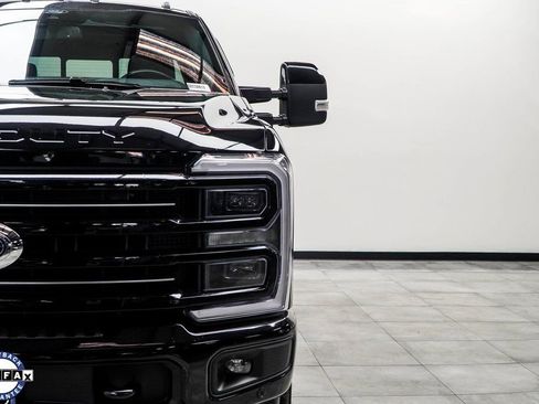 Used 2025 Ford F250 Platinum image 7