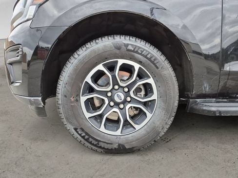 Certified 2024 Ford Expedition XLT AWD/4WD image 9