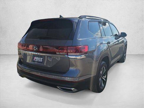 Used 2024 Volkswagen Atlas SE image 6
