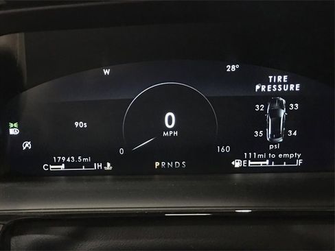 Certified 2023 Lincoln Nautilus Reserve image 3