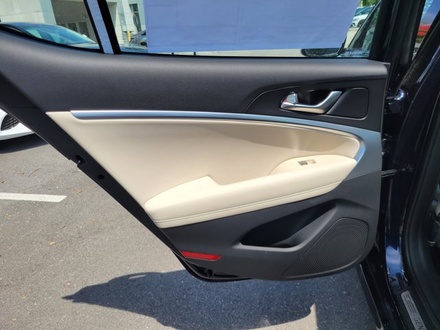 Used 2026 Genesis G70 2.5T RWD image 8