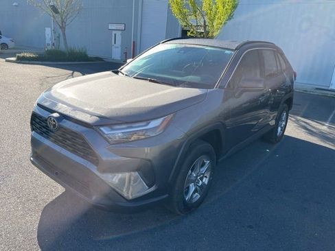 Used 2025 Toyota RAV4 LE image 3