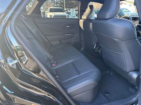 Used 2025 Toyota Crown Signia XLE image 15