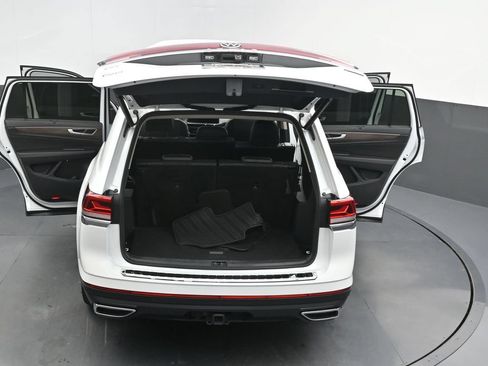 Used 2024 Volkswagen Atlas SEL AWD/4WD image 56