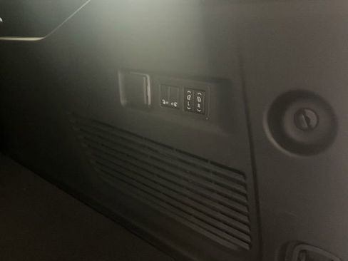 Certified 2026 Chevrolet Suburban High Country image 35